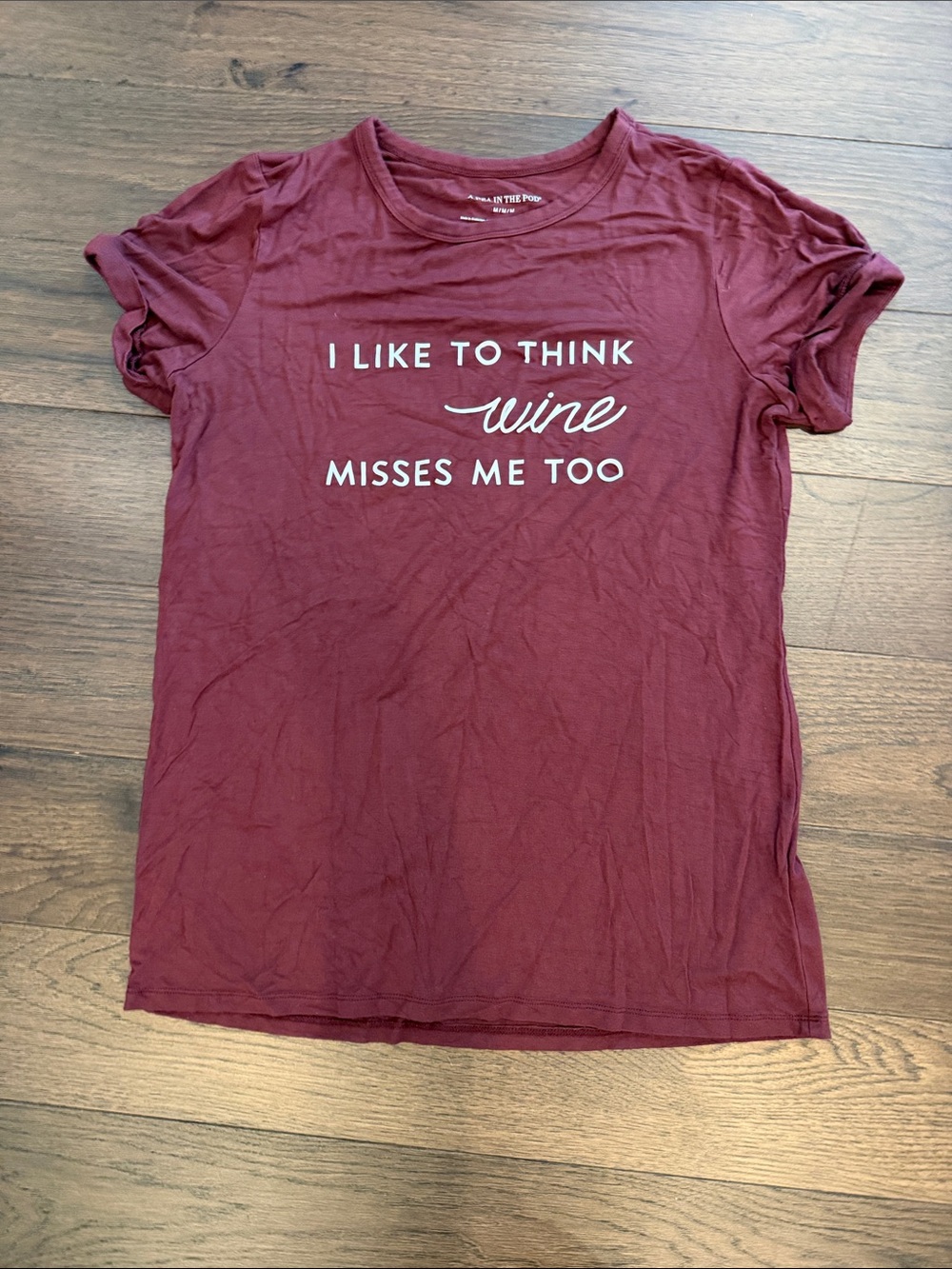 A Pea in the Pod Burgundy Graphic Short-Sleeve Tee Medium - C11-262